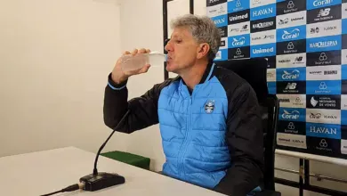 Renato Portaluppi — , técnico do Grêmio