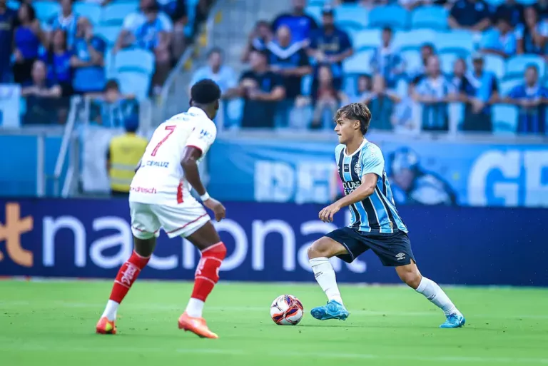 Tiago pelo Grêmio