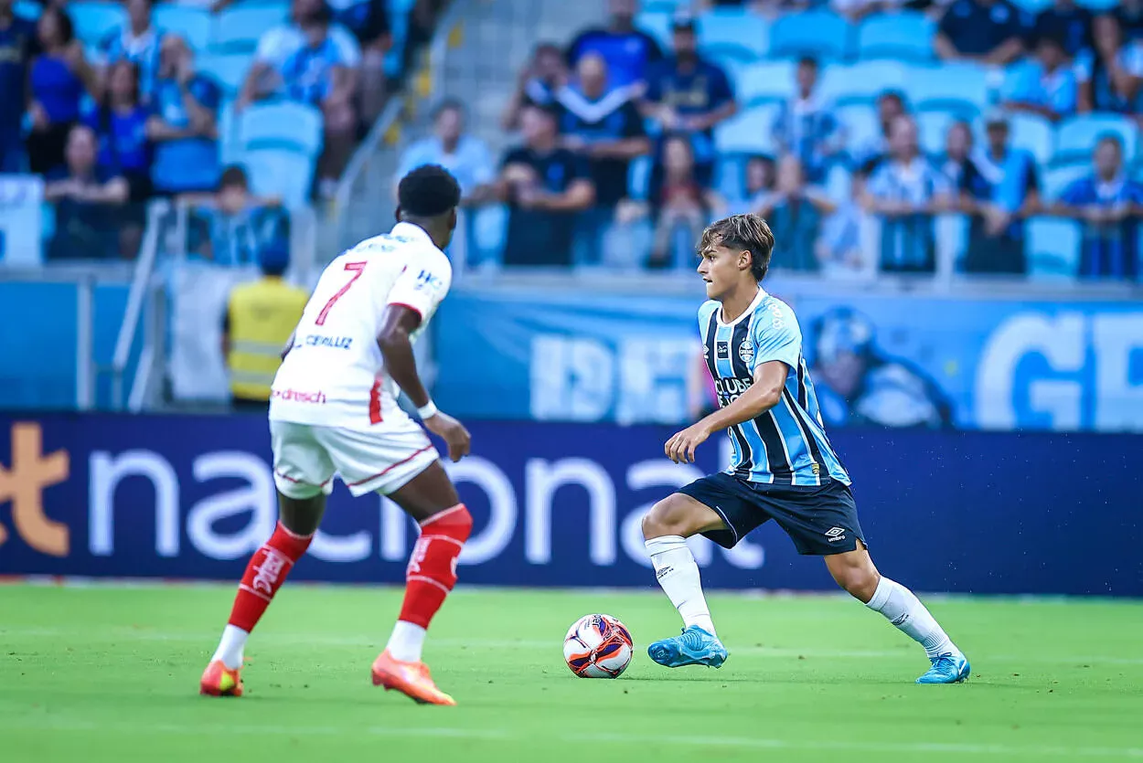 Tiago pelo Grêmio