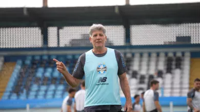 Renato tira tensão e muda ambiente do Grêmio antes do 2° jogo, diz repórter Renato Portaluppi