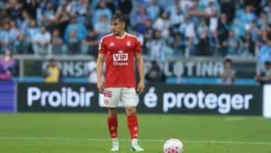 Segue titular? O que a comissão técnica do Inter pensa sobre Bernabei após dois jogos Bernabei, lateral do Inter — Bernabei — , lateral do Inter