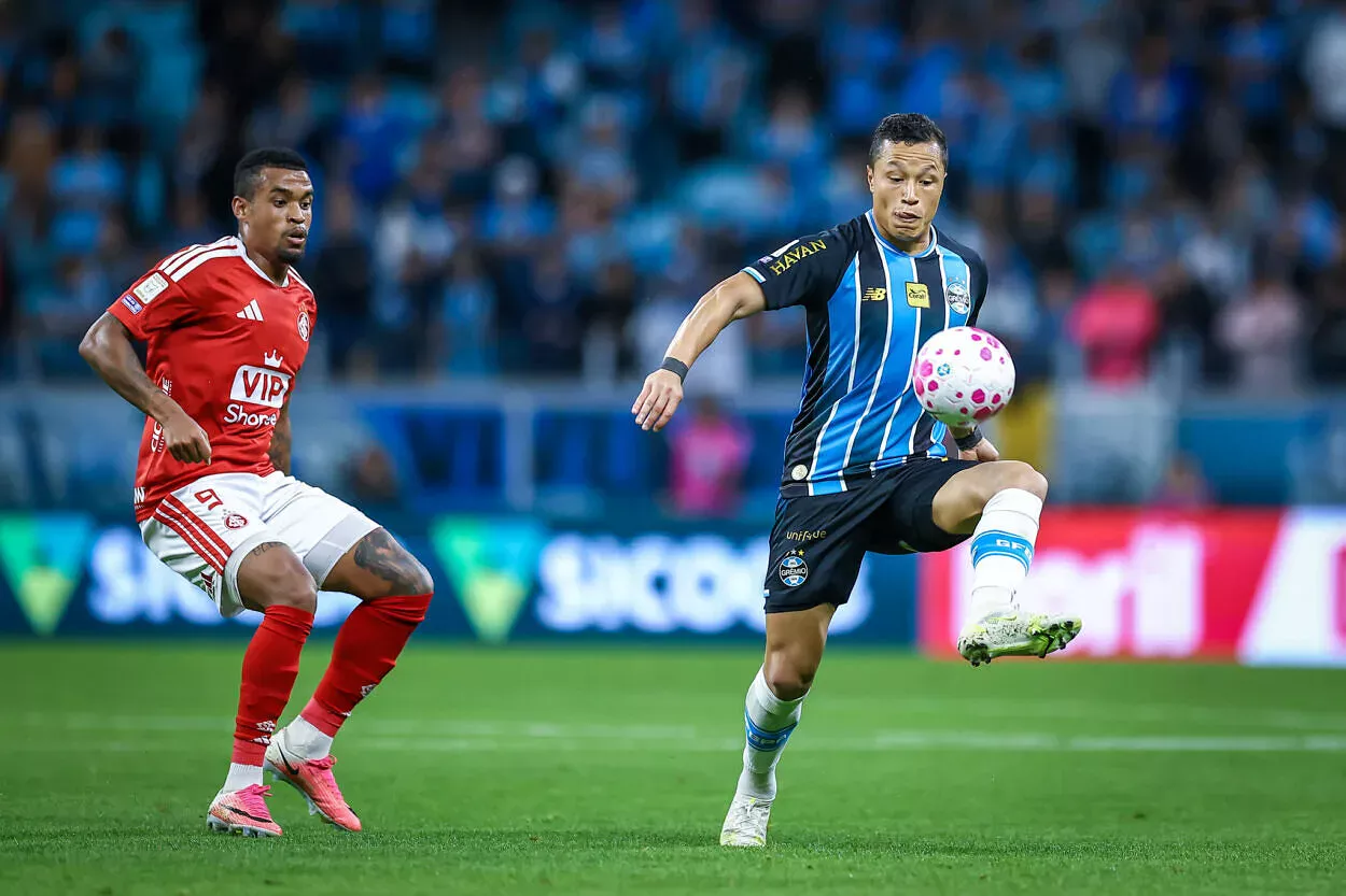 Alerrandro, atacante do Inter — Alerrandro — , atacante do Inter