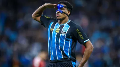 Wallace, zagueiro do Grêmio