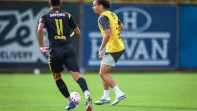 A escalação do Grêmio em amistoso no CT e os elogios para Krovinović Grêmio