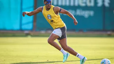 Wallace, zagueiro do Grêmio