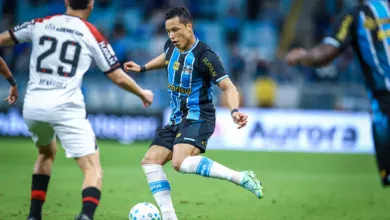 Marlon puxa a orelha da imprensa após vitória do Grêmio: "Uma coisa eu não gostei" Marlon pelo Grêmio