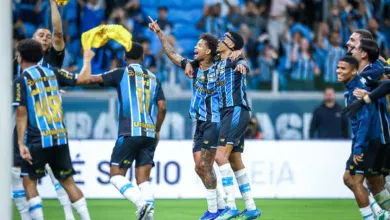 Grupo unido: vídeo mostra celebração dos reservas do Grêmio no segundo gol Carlos Vinícius, atacante do Grêmio