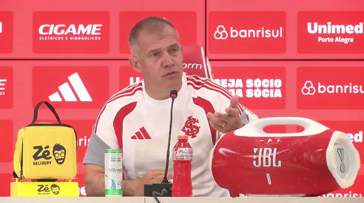 Eduardo Baptista — , treinador do Inter