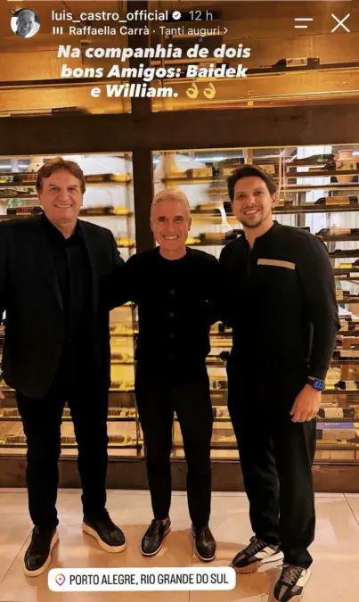 Luís Castro segue em Porto Alegre e registra encontro com ex-zagueiro do Grêmio Luís Castro, técnico de outro clube