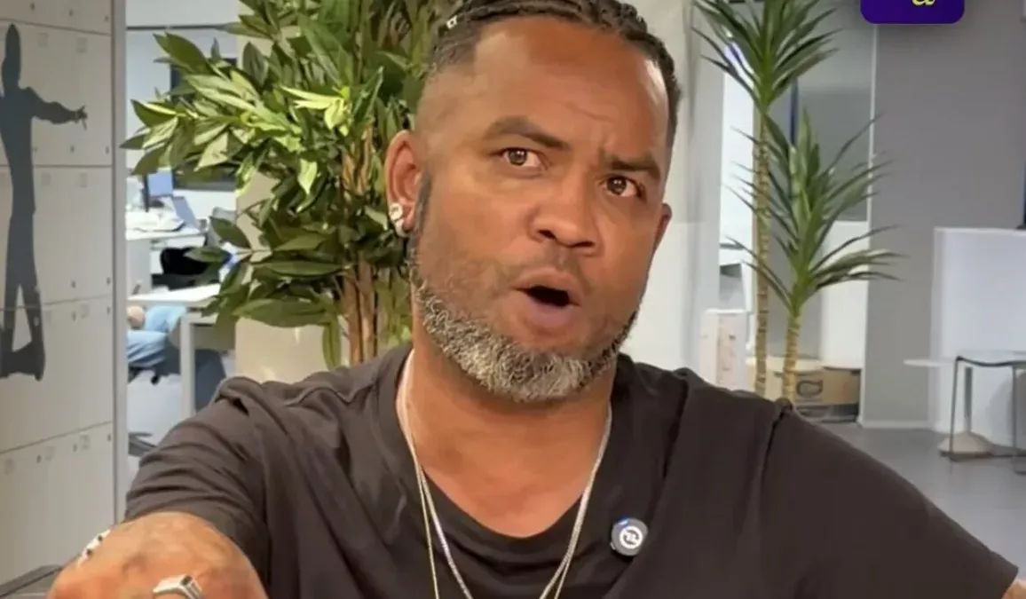 Carlos Alberto pelo Grêmio