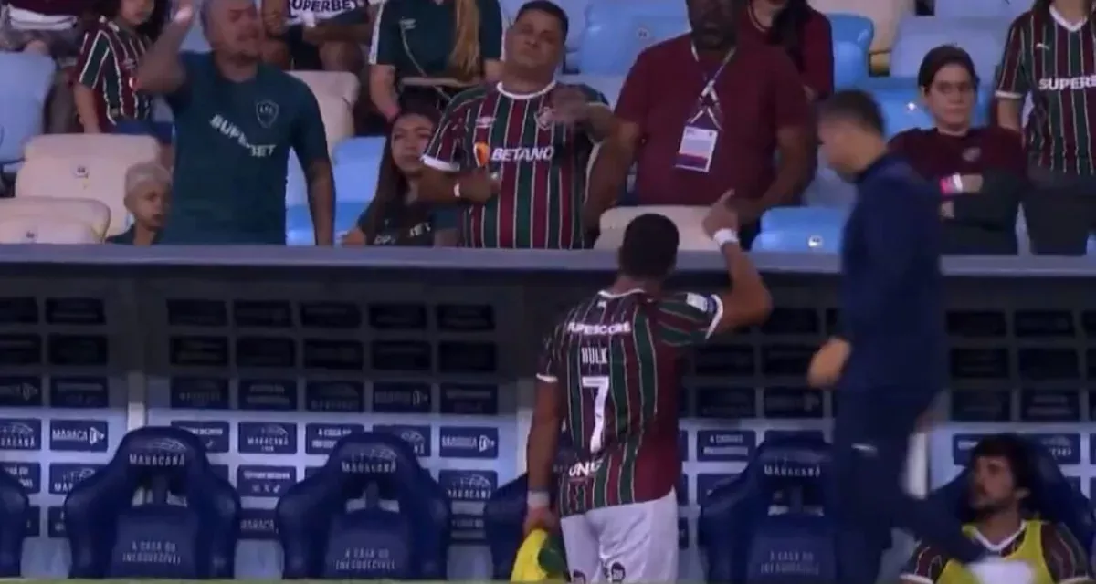 Hulk pelo Fluminense