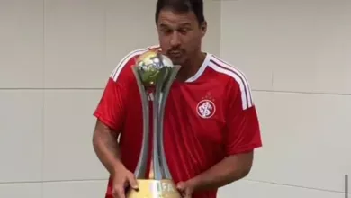 Índio revela estratégia usada no Inter antes de Gre-Nal: "A pancada vem grande" Índio pelo Inter hoje