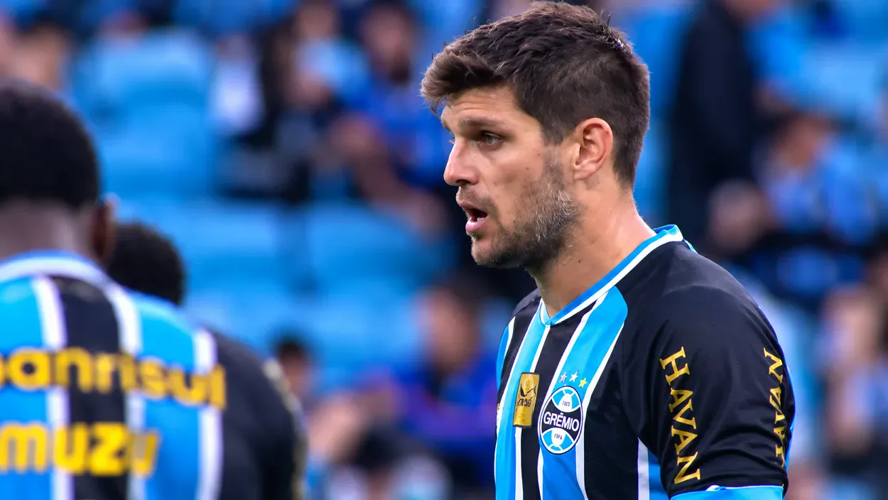 Kannemann, zagueiro do Grêmio