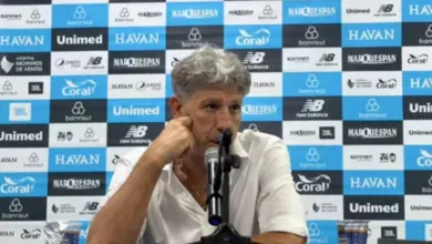 Renato projeta Gre-Nal, cita Muricy e avalia parada: "Fizemos que não foi feito em 9 meses" Renato pelo Grêmio