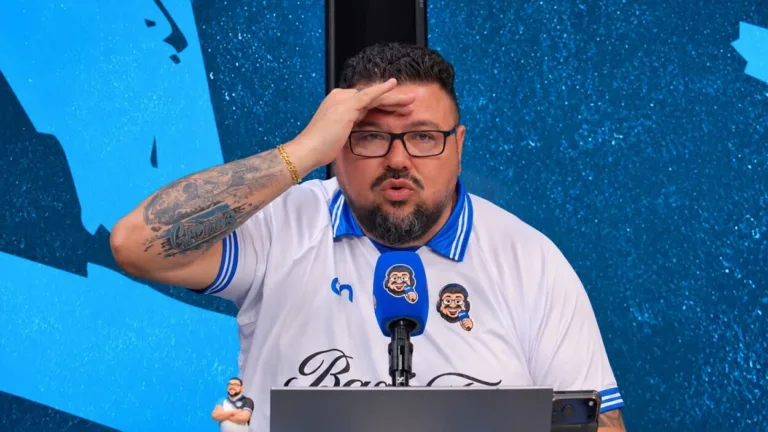 Alex Bagé, jornalista