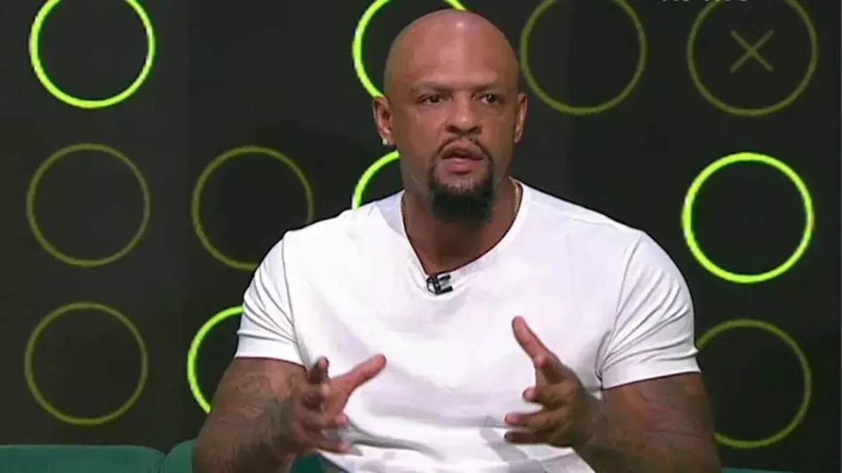 Felipe Melo, ex-jogador de outro clube