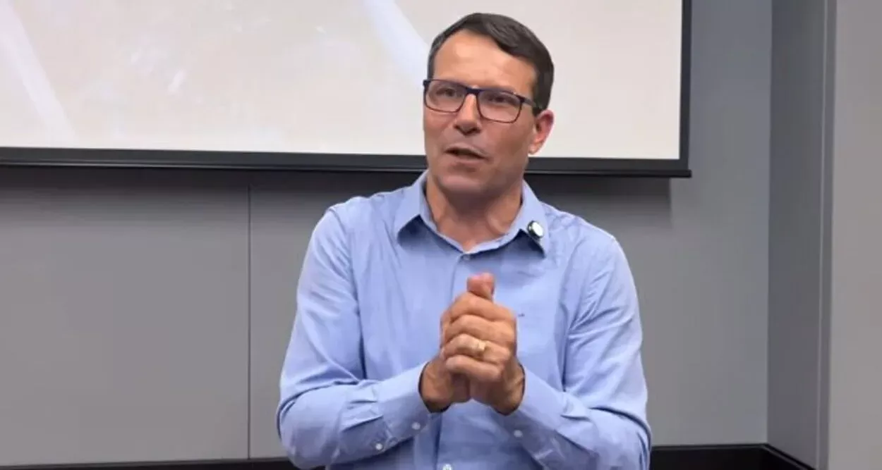 Leonardo Gaciba, assessor de arbitragem — do Grêmio