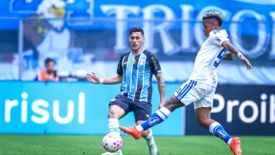 Cruzeiro contesta decisão favorável ao Grêmio mesmo após vitória na Arena Pavón, atacante do Grêmio