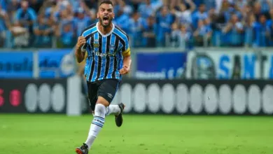 Krovinović, meio-campista do Grêmio — Grêmio — Grêmio