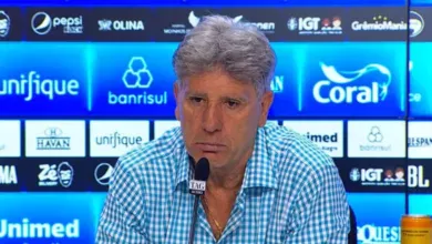 "Não melhorou?": Renato diz que Grêmio de Luís Castro "criava pouco e corria pouco" Renato Portaluppi, técnico do Grêmio — Renato Portaluppi — , técnico do Grêmio