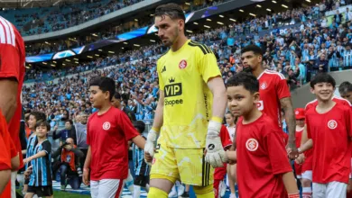 Anthoni não viaja e desfalca o Inter na partida diante do Mirassol Anthoni, goleiro do Inter e Juninho, zagueiro do Inter