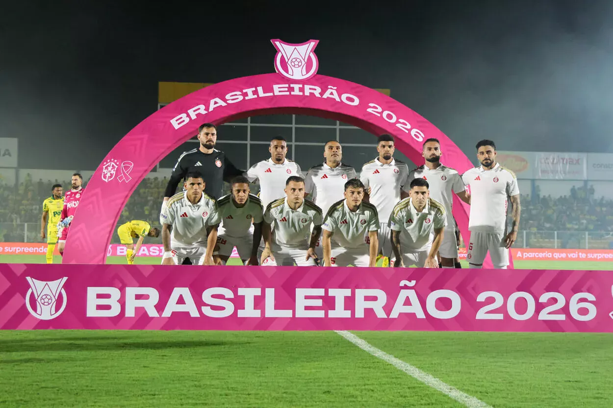Matheus Cunha, goleiro do Inter; Alerrandro, atacante do Inter; Gabriel Mercado, zagueiro do Inter; Juninho, zagueiro do Inter; Thiago Maia, meio-campista do Inter; Matheus Bahia, lateral do Inter; Braian Aguirre, lateral do Inter; Bruno Gomes, lateral do Inter; Bernabei, lateral do Inter; Villagra, meio-campista do Inter; Vitinho, atacante do Inter; e Bruno Henrique, meio-campista do Inter
