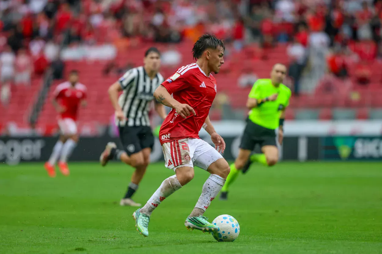 Bernabei, lateral do Inter