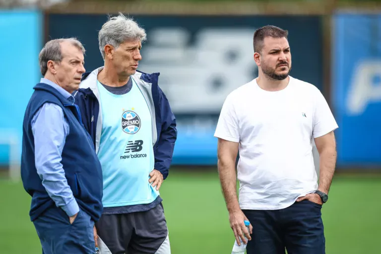 Renato Portaluppi, técnico do Grêmio; Odorico Roman Jr, presidente do Grêmio; e Rafael Lima, diretor de futebol do Grêmio