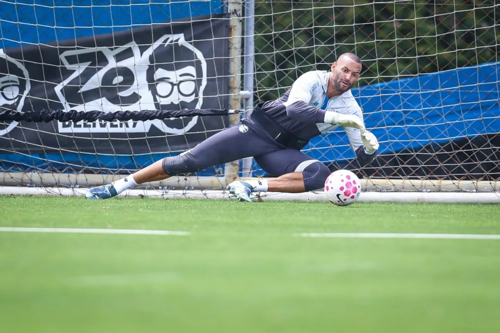 Weverton, goleiro do Grêmio